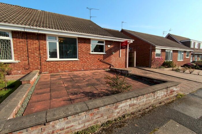 2 Bedroom Bungalow To Rent In Latimer Drive, Bramcote, NG9