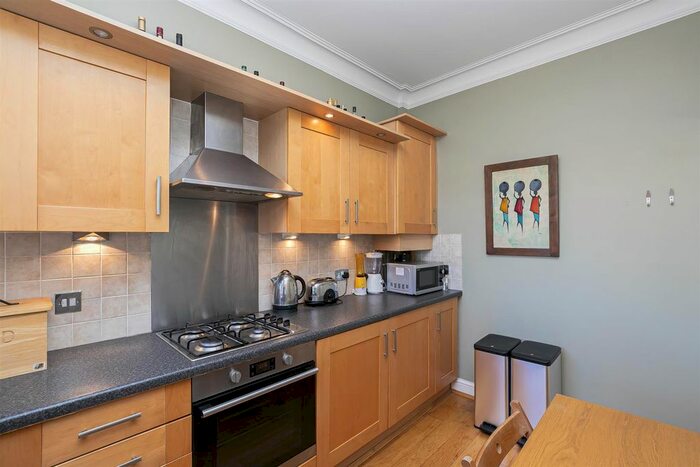 2 Bedroom Flat For Sale In Endlebury Road, London, E4