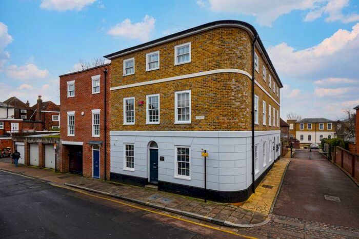 1 Bedroom Flat To Rent In Orchard Street, Canterbury, CT2