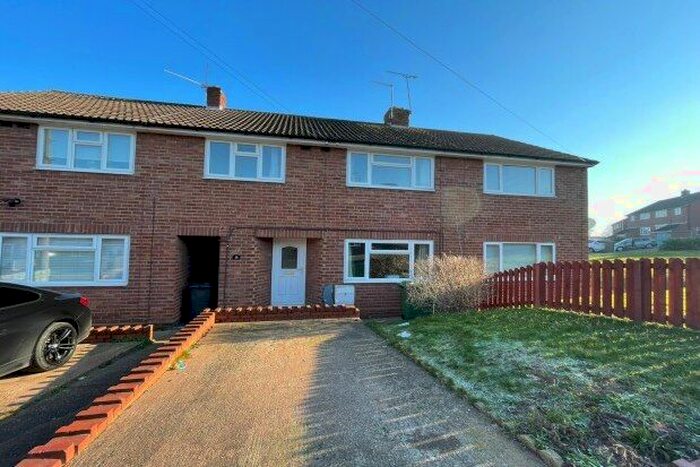 3 Bedroom Property To Rent In Harport Road, Redditch, B98