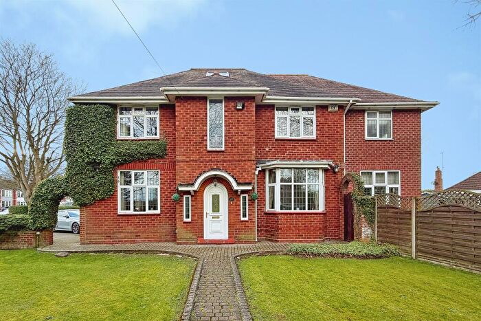 4 Bedroom Detached House For Sale In Kingston Road, Willerby, Hull, HU10