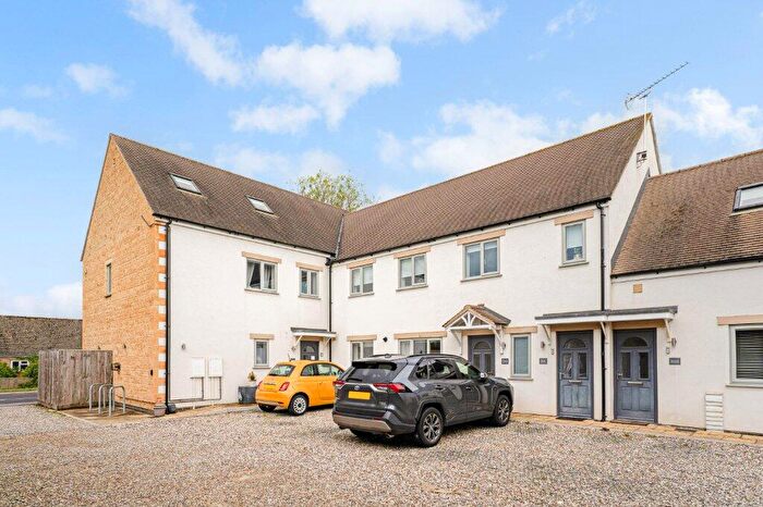 2 Bedroom Flat For Sale In Stow Road, Moreton-In-Marsh, Gloucestershire, GL56