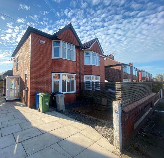 2 Bedroom Semi-Detached House To Rent In Stuart Road, Manchester, M32