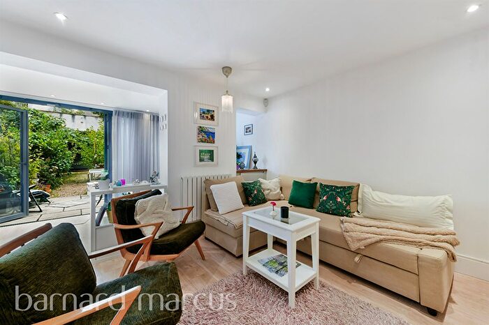 1 Bedroom Flat For Sale In Oval Road, Croydon, CR0