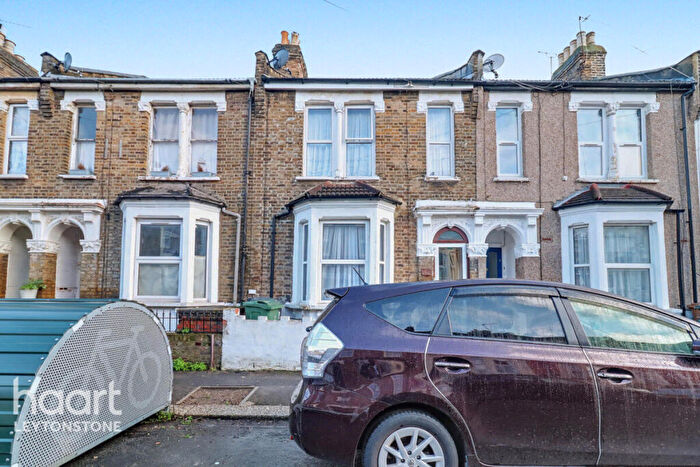 5 Bedroom Terraced House For Sale In Melford Road, Leytonstone, E11
