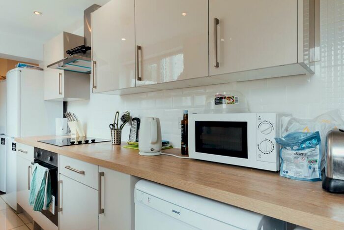 4 Bedroom Terraced House To Rent In Hungate, - Bed, LN1