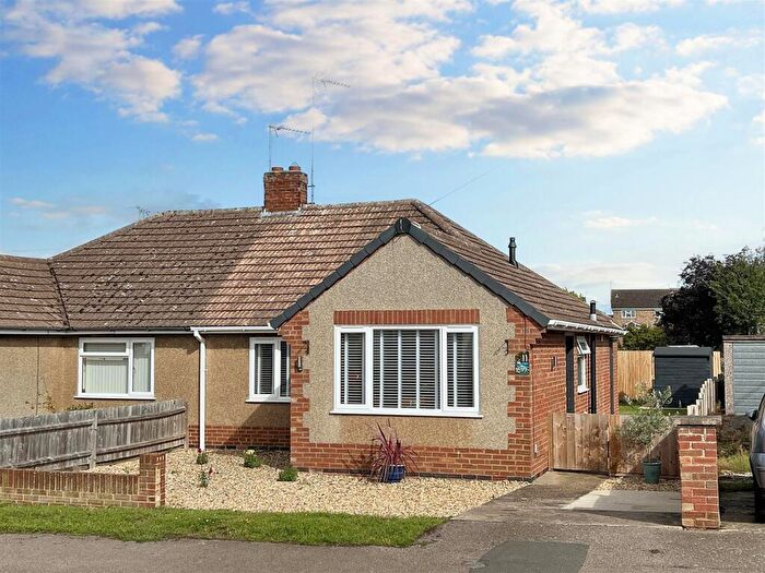 2 Bedroom Semi-Detached Bungalow For Sale In Parsons Road, Irchester, Wellingborough, NN29