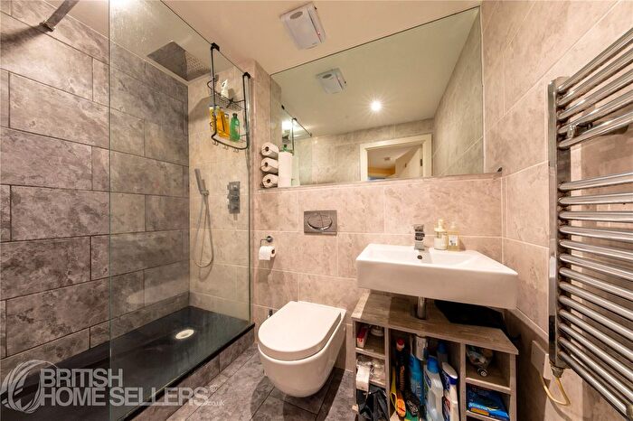 2 Bedroom Flat For Sale In Deals Gateway, Greenwich, Lewisham, London, SE13