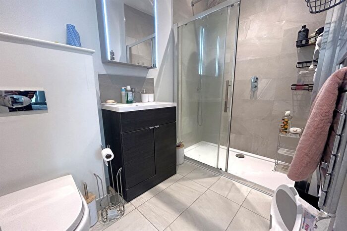2 Bedroom Flat To Rent In Circa Apartments, Harlington, UB3