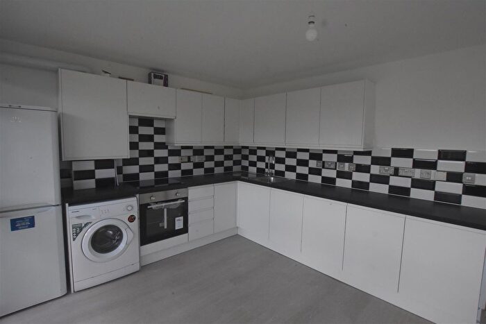 5 Bedroom Property To Rent In Chasemore House, Dawes Road, Fulham, SW6