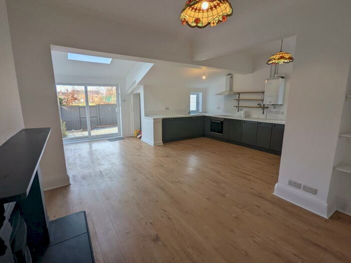 3 Bedroom Semi-Detached House To Rent In Walpole Street, Chester, CH1