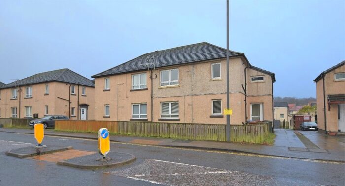 2 Bedroom Flat To Rent In Carmuirs Avenue, Falkirk, Falkirk, FK1