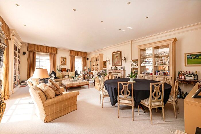 3 Bedroom Flat For Sale In Connaught Place, London, W2