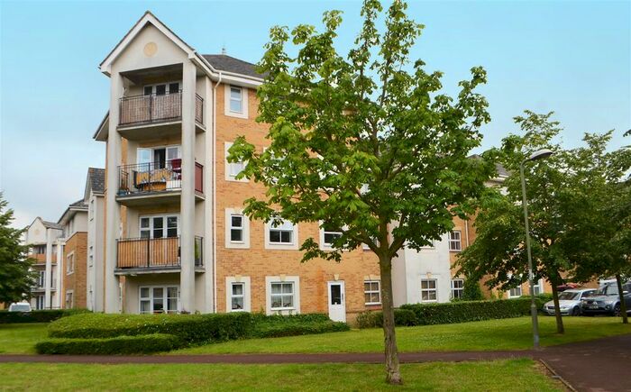2 Bedroom Flat To Rent In International Way, Sunbury-On-Thames, TW16