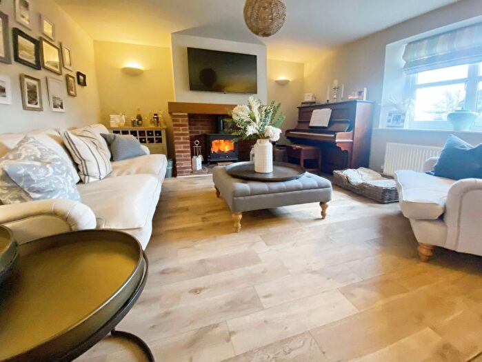 3 Bedroom Terraced House To Rent In Crown Road Horsham St. Faith, Norwich, NR10