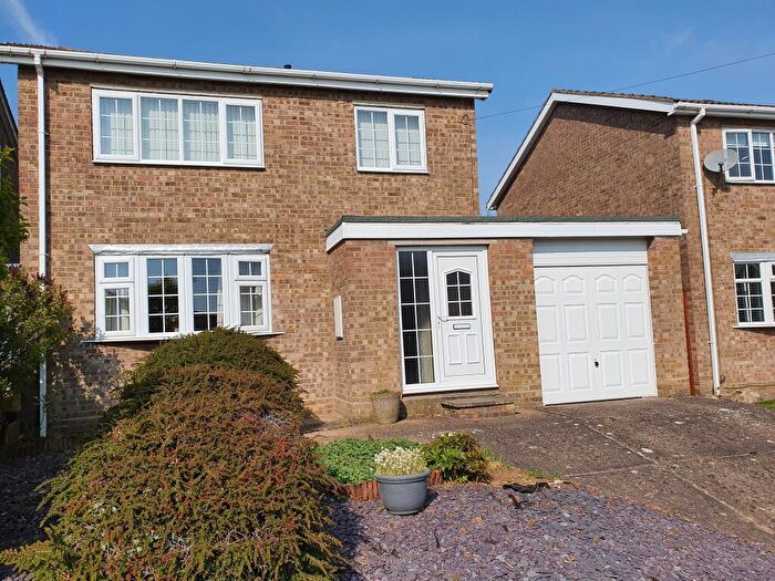 3 Bedroom Detached House To Rent In Burton Mews, Washingborough, Lincoln, LN4
