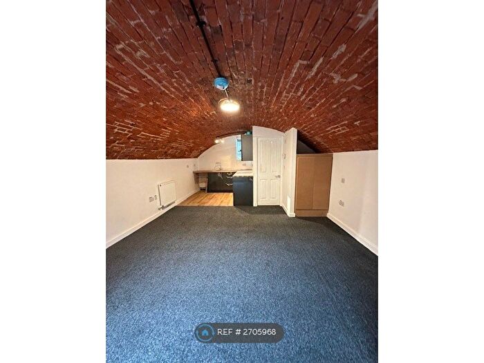 Studio To Rent In Coach House Mews, Llanrhydd, Ruthin, LL15