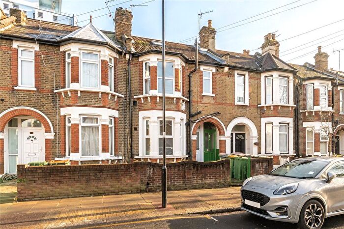 2 Bedroom Maisonette To Rent In East Road, London, E15