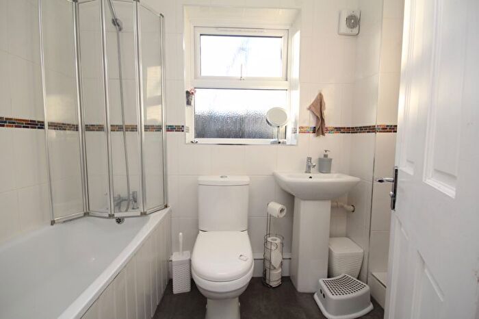 2 Bedroom Semi-Detached House For Sale In Priory Road, Tonbridge, TN9