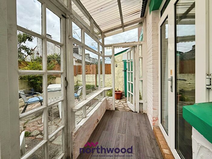 3 Bedroom End Of Terrace House For Sale In May Street, St James, Exeter, EX4