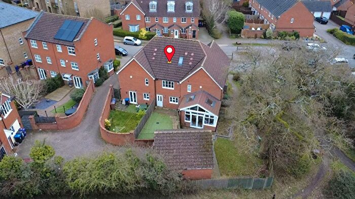 3 Bedroom Terraced House For Sale In Mendip Way, Stevenage, SG1