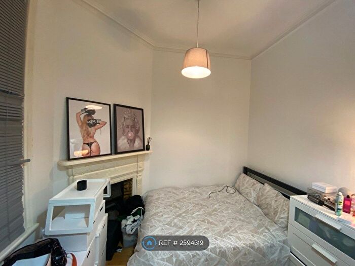 1 Bedroom Flat To Rent In North End Road, London, SW6