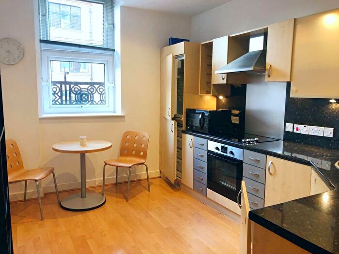 1 Bedroom Flat To Rent In City Central, Wellington Street, Leeds, LS1