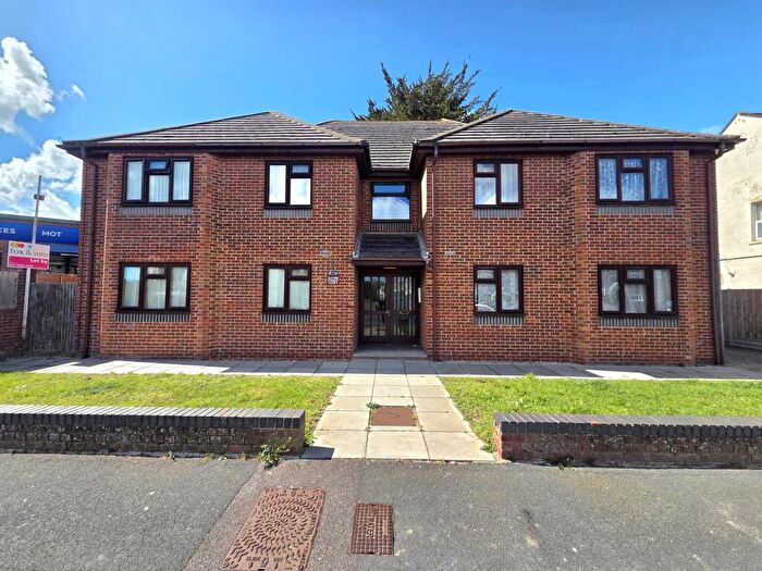 1 Bedroom Flat To Rent In The Crossways, Gosport, PO12