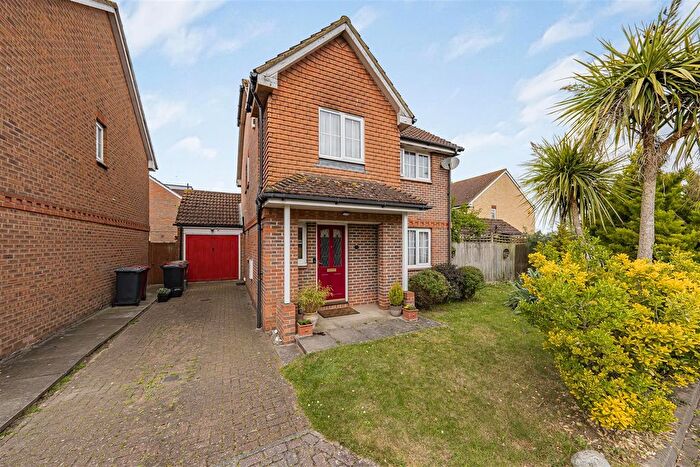 4 Bedroom Detached House For Sale In Duchess Street, Cippenham, SL1