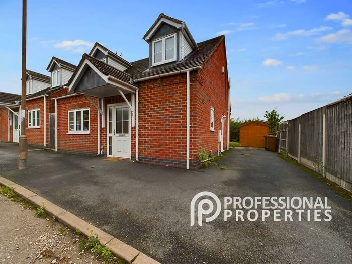 2 Bedroom Detached House To Rent In The Ropewalk, Walton-On-Trent, Swadlincote, Derbyshire, DE12