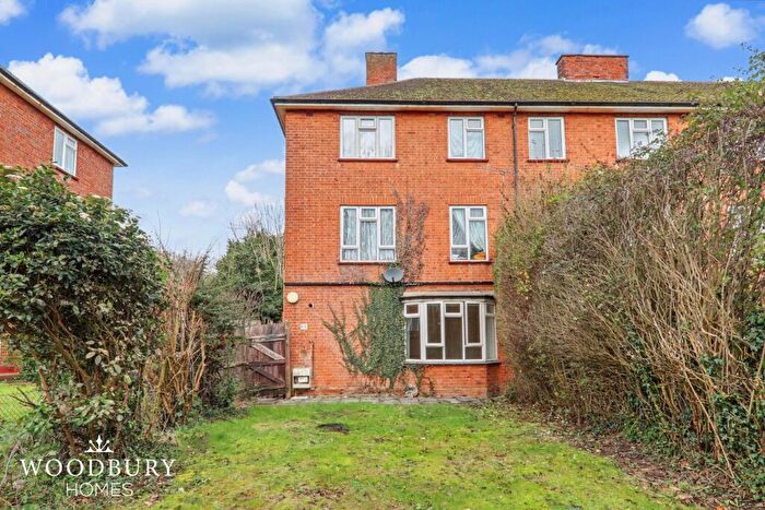 1 Bedroom Flat To Rent In Pyrles Lane, Loughton, IG10