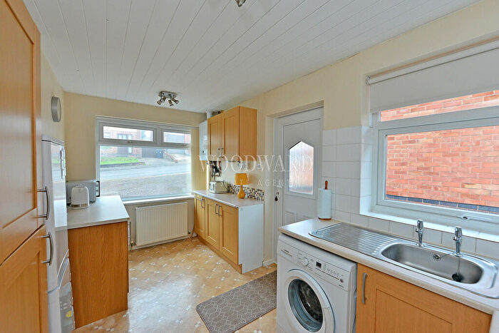2 Bedroom Detached Bungalow For Sale In Thomson Drive, Codnor, DE5