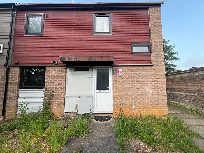 2 Bedroom Property To Rent In South Holme Court, Northampton, NN3