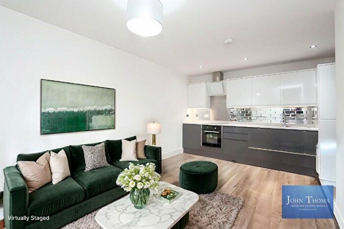 2 Bedroom Apartment For Sale In Verve Apartments, Romford, London, RM1