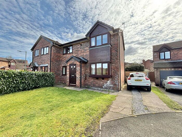 3 Bedroom Semi-Detached House To Rent In Watkin Avenue, Hadfield, Glossop, SK13