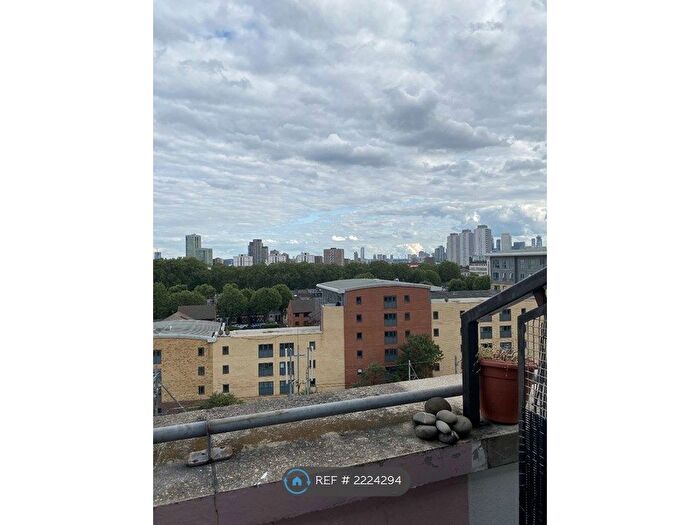 1 Bedroom Flat To Rent In Manhattan Building, London, E3