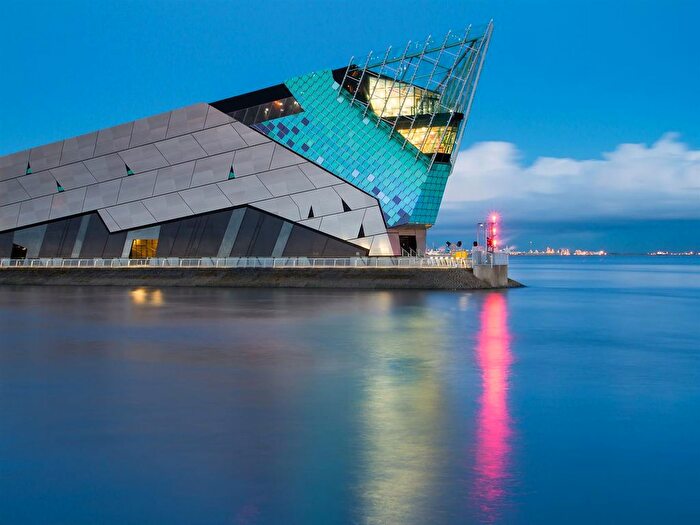 76 Bedroom Block Of Flats For Sale In Paragon Street, Hull, HU1