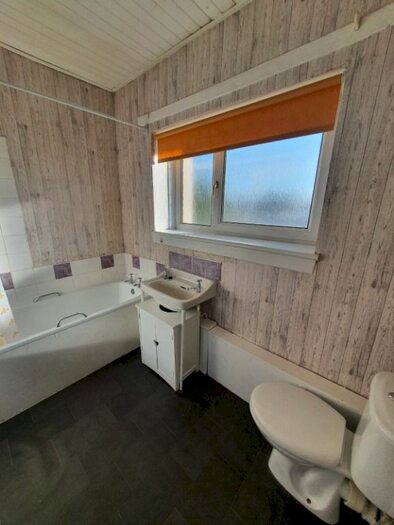 2 Bedroom Flat To Rent In Drumreoch Drive, Toryglen, Glasgow, G42