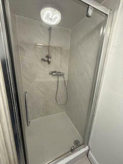 1 Bedroom Flat To Rent In Harmer Street, Gravesend, DA12