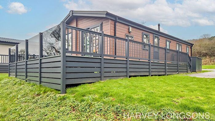 3 Bedroom Park Home For Sale In Wood Farm Holiday Park, DT6