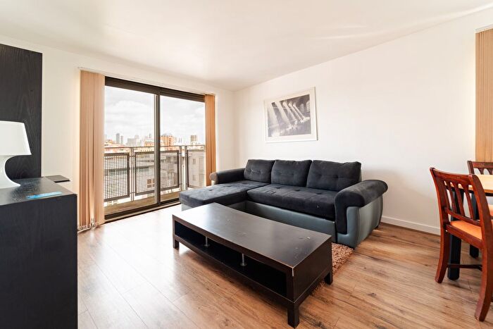 1 Bedroom Flat To Rent In Deals Gateway, London, SE13