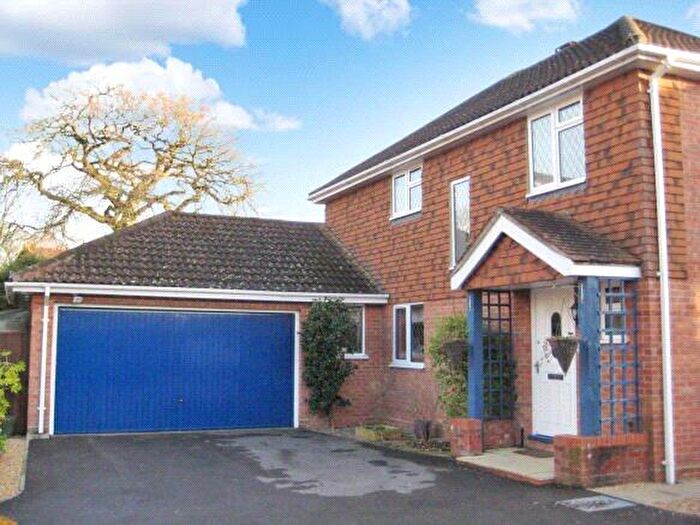 4 Bedroom Detached House To Rent In Martins Wood, Chineham, Basingstoke, Hants, RG24