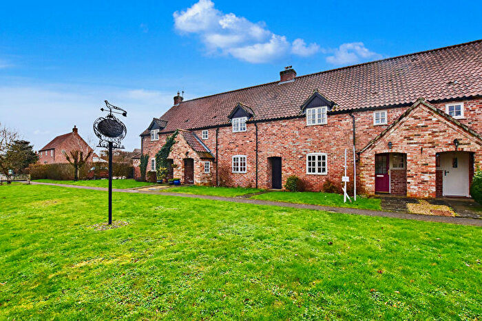 3 Bedroom Terraced House For Sale In Royal Oak Lane, Aubourn, Lincoln, LN5