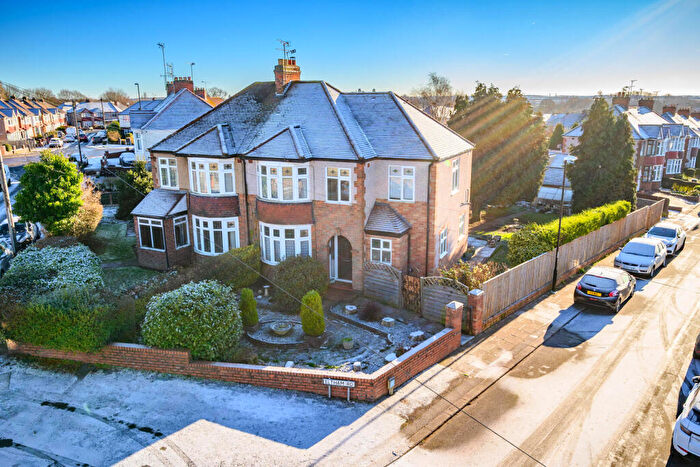 4 Bedroom Semi Detached House For Sale In Eltham Road, Cheylesmore - Over Sqft - Corner Plot - Extended, CV3