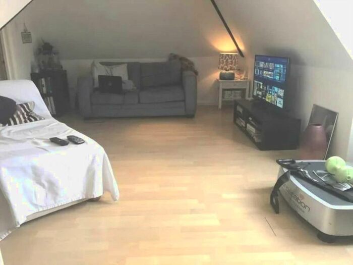 2 Bedroom Flat To Rent In Fowlers Walk, Ealing, W5