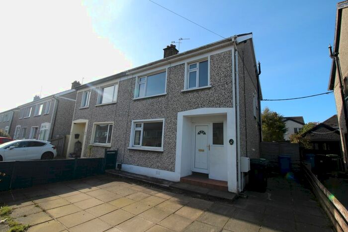 3 Bedroom Semi-Detached House To Rent In Broomhill Park, Bangor, County Down, BT20