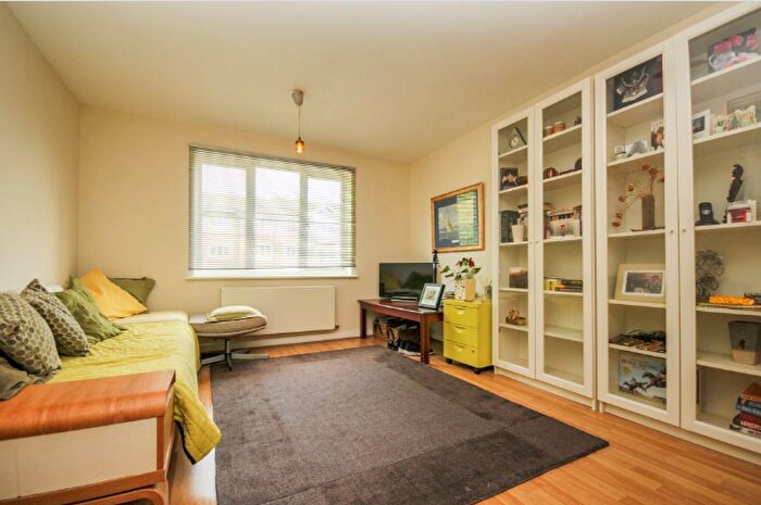 1 Bedroom Apartment To Rent In Haling Park Road, South Croydon, CR2