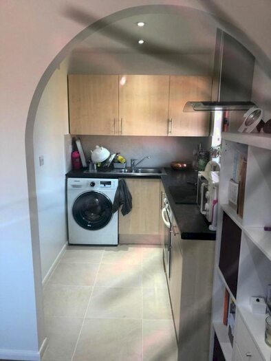 Studio To Rent In Haig Gardens, Gravesend, Kent, DA12