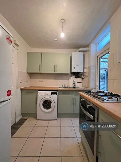 1 Bedroom Flat To Rent In Vernon Road, Leytonstone, E11