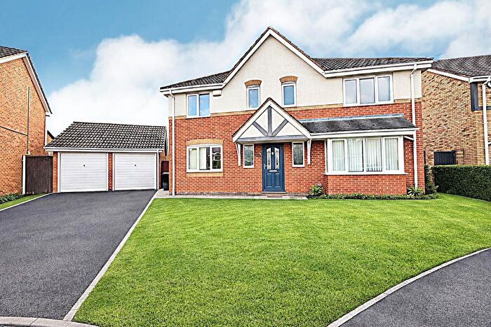 4 Bedroom Detached House To Rent In ** Double Garage**St. Helenas Garden Bedford, MK42